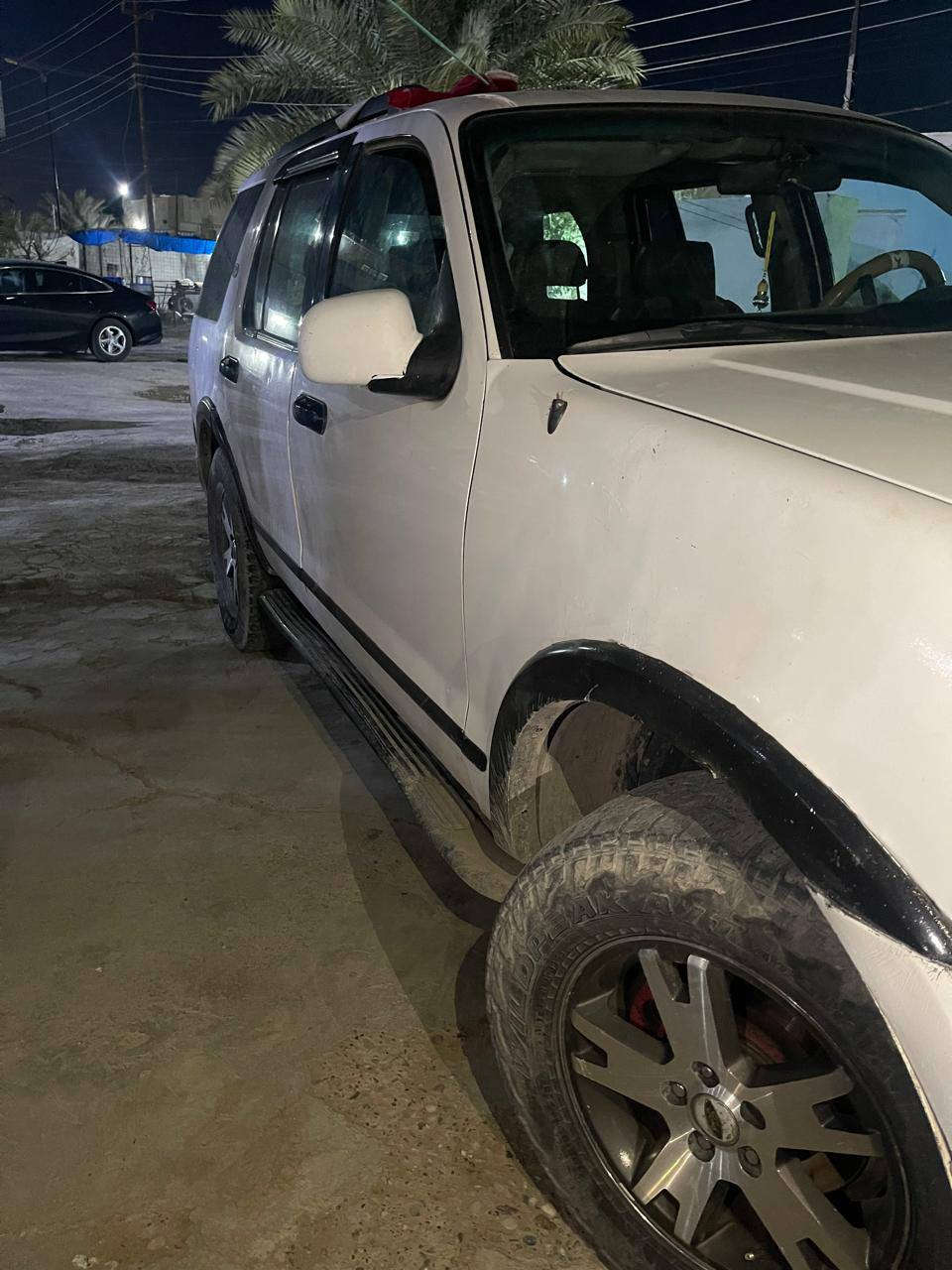 السلام عليكم فورد اكسبلور كير محرك بطه موديل 2004 صدر طبه كهربائيات شغاله رقم نينوى فحص راعيها مااندله مراوس يرهم وبيع اطلب عليها 43 وحياكم ***********
