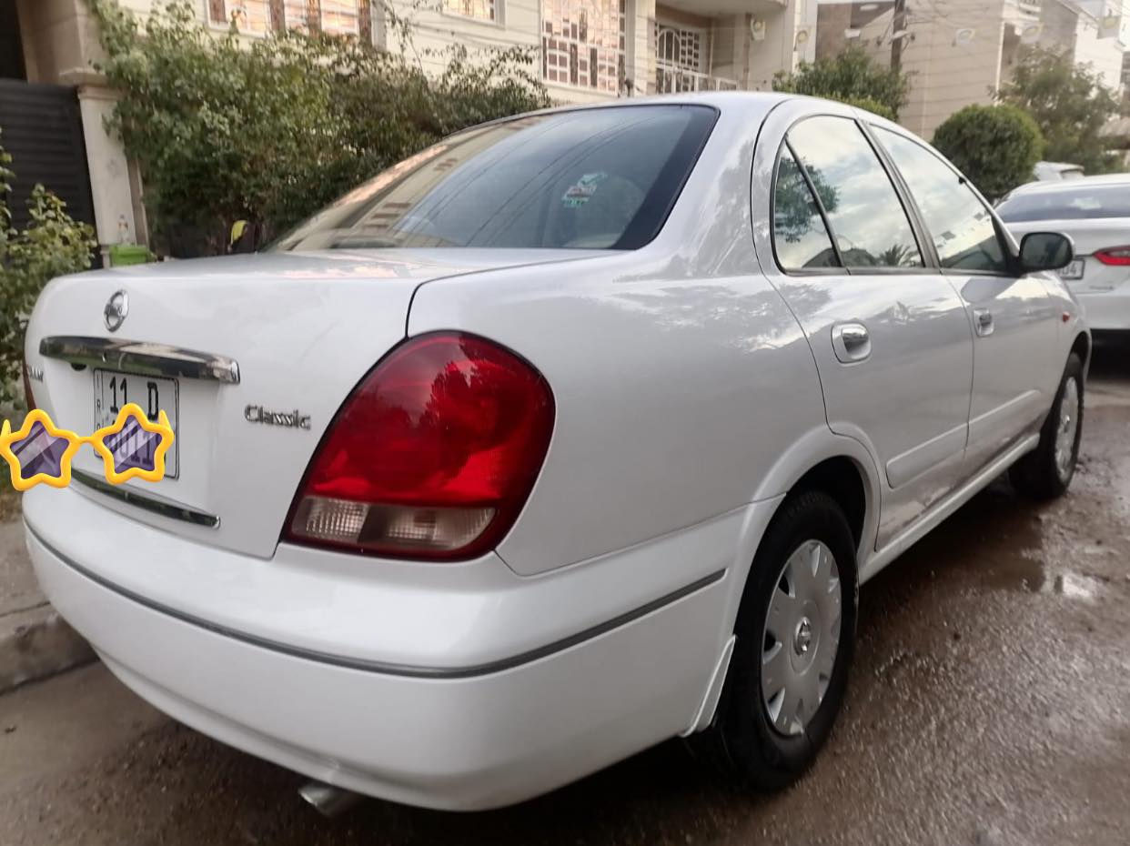 السلام عليكم 
للبيع نيسان سني موديل ٢٠٠٩ ياباني رقم بغداد دولي بسمي السياره جديده بدون حادث وصبغ بيها صبغ شويه يم اليده مال الباب الخلفي محرك ١٦٠٠ مكينه كير صدر تبريد شركه تخم تاير جديد غرفتها مدوشمه جلد شاشه كامره ٤ جام كهرباء سويجات ٢ كتلوكاتها وياها السياره كلش نضيفه جاهزه وعالفحص 
السعر ١١٣ وبيها مجال 
مكان السياره بغداد حي الخضراء 
للاستفسار ***********
