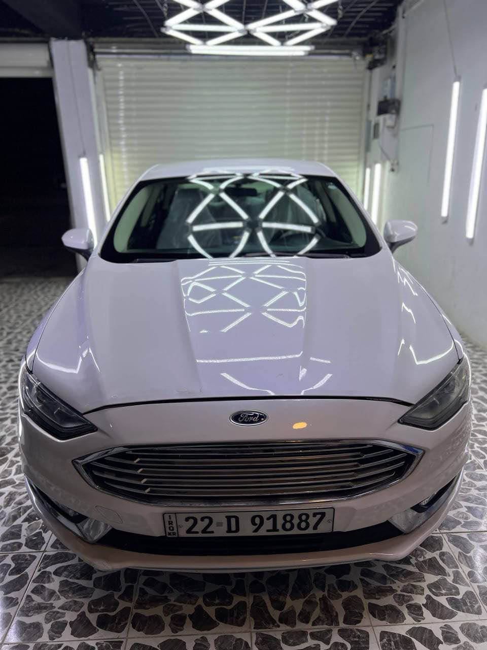 فورد فيوجن - ٢٠١٧ 
#بيع & #مرواس
المواصفات :
- محرك ١٥٠٠ توربو 
- تحكم ستيرن جهتيين 
- الكشنات الامامي كهربائي 
- گير ماوس 
- سايد بريك شفط تلقائي 
- شاشه كبير 
-رمز بصمة لمس عالباب 
- كاميرا دواره 
- حساسات خلفيه 
- تبريد قطعتين 
- رقم اربيل بأسمي تحويل مباشر 
-بطاقة بانزين ب اسمي   
جاملغ سايق تعديل بارد  
بونيد بالمقدمة بيها بارد 
باب السكن صبغ 
- مكان السيارة : كركوك 
للاتصال *********** كركوك, العراق
