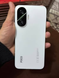 بوكو F7 • ٥١٢ • شاحن ٩٠ واط