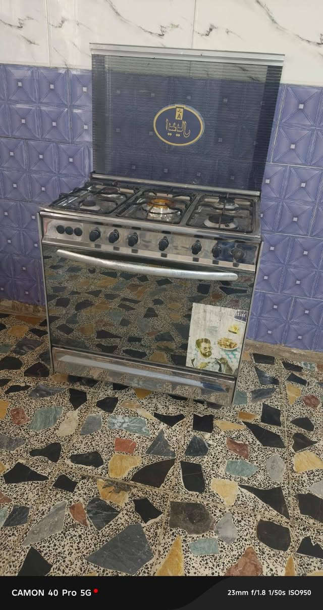 طباخ تديال مصري مستعمل نضيف ناره زركه فرن فوك وجوه سعر 175 عنوان بغداد فلكه حي النصر قرب مطعم كباب سليمانيه للستفسار اكثر اتصل على الرقم *********** يوجد واتساب
