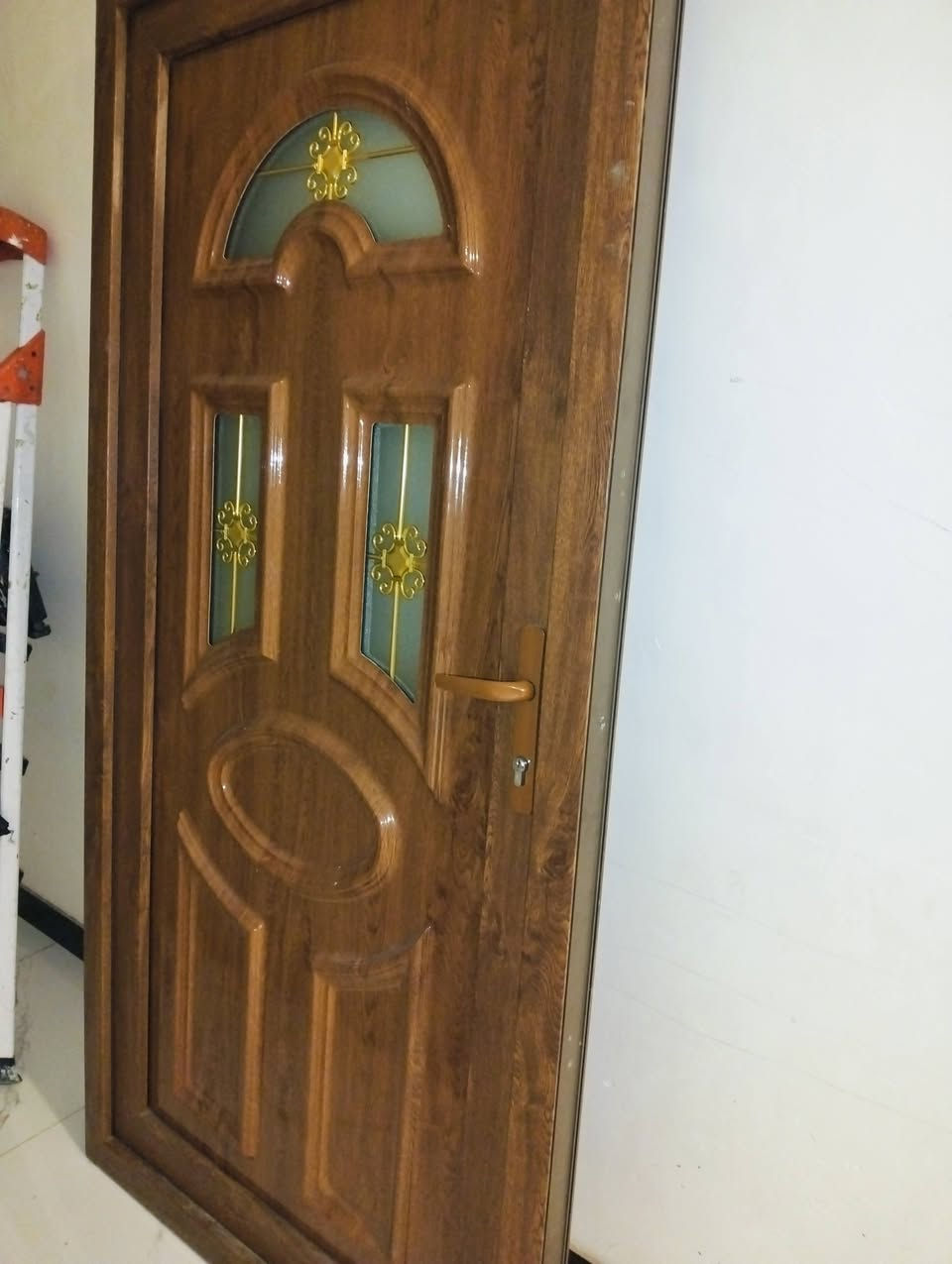 سلام عليكم باب بي في سي جديد مارهم بلبيت اخذته 220الف اريده ب150 قياس 1*2 مكاني بغداد ***********
