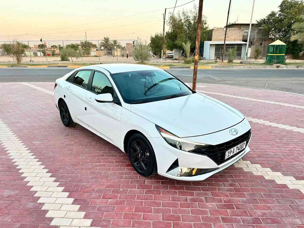 النترة2023 هايبرد امريكي كلين بدون حادث مكفوله صور حادث بلمنشور فقط دعامية .. مواصفات
بصمه تشغيل
سايد بريك بصمة
شاشه+كامره
تحديد مسار 
قياده ذاتية
تحكم ستيرن 
تدفئة كشنات 
لد زنون امامي خلفي
تشغيل عن بعد
3وضعيات قيادة
سيارة جديده حيل وجاهزه من كلشي
رقم كربلاء باسمي السعر155 وبيها مجال 
***********
