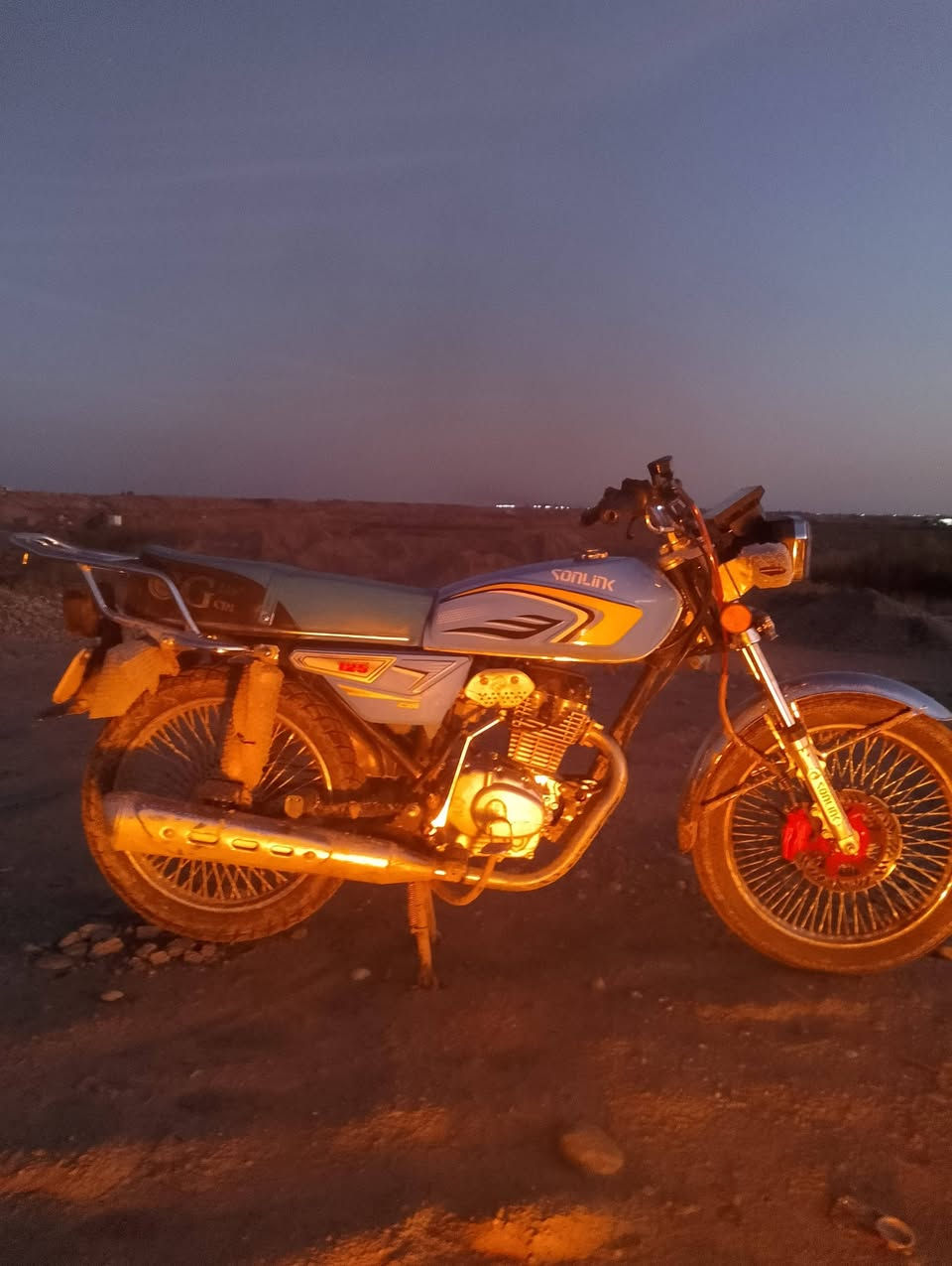 السلام عليكم موطور تايكر 2025 صار20يوم من مشدود بدهن الشركة بعدة السعر750 الشراي يتواصل وياي او يتصل على هاذ الرقم***********
