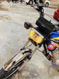 دراجه سيفان موديل 23 دراجه كلها شغاله مكينه مامفتوحه للبيع السعر 500 وبيها مجال بسيط عنواني ديالى ناحيه هبهب رقمي ***********
