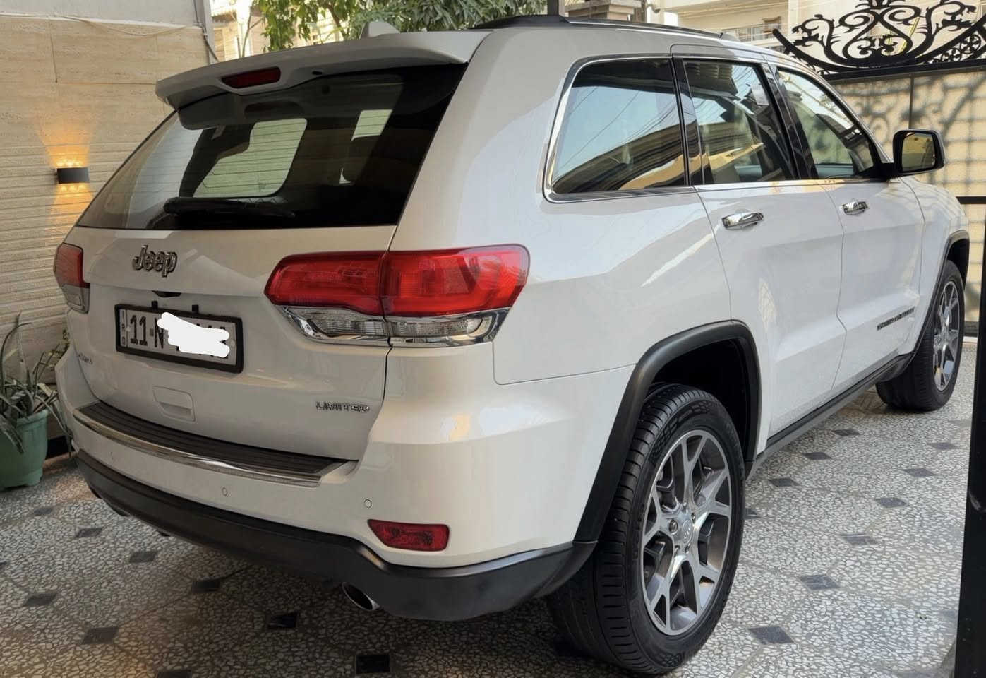 السلام عليكم ..
للبيع جيب ٢٠١٩ خليجي فول ١/١ ( بلاص ٣ شاشات ) كفالة عامة
سيارة جداً نظيفة بدون اي نقص وشرط الفحص ٦ سلندر 
رقم بغداد مشروع وطني سنوية ب اسمي المواصفات :-
١- فتحة ( بنوراما ) 
٢-بصمة ابوب + بصمة تشغيل 
٣- خزن ميموري 
٤- كشنات جلد + كهرباء 
٥- شاشة كبيرة + شاشات خلفية 
٦- كامرة دوارة 
٧- حساسات امامي خلفي + اطفاء ذاتي 
٨- ماشية ٦٧ الف 
٩- ماوس ( فور ويل ) 
١٠- شفتات ستيرن 
وباقي المواصفات المعروفة للجيب الفول 
عنواني بغداد حي الجامعة 
السعر ٢٨٥ ورقة 
***********
