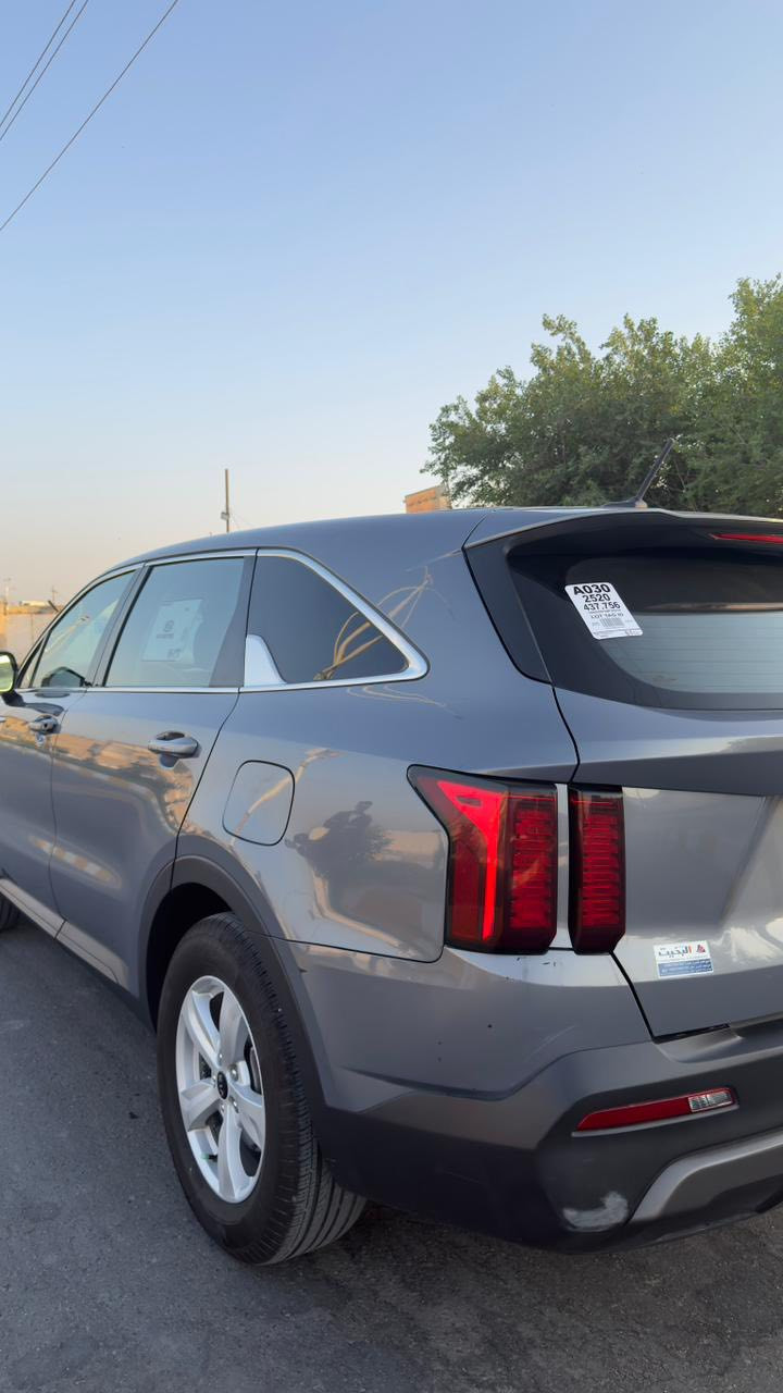 سورنتو ٢٠٢١ ماشية ٦١ بغداد تحويل اربعه سلندر سبعه راكب جاهزة وكفالة تقرير بدون اي عطل بيه طخه بسيطة بجاملغ صارت قبل جم يوم ومامصلحة بعدهي سعر ٢٠٥$ وبيه مجال لشراي اكيد *********** مكاني ناصرية حي رسول
