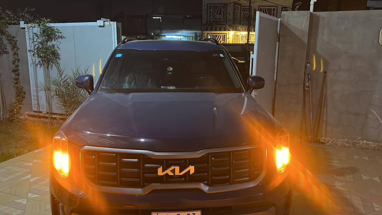 ((السعر ٣١٤)) ((للبيع او مراوس))كيا تلورايد  موديل ٢٠٢٣ازرق غير محدد وارد امريكي فول مواصفات فتحتين
رادار كامرات محيطيه فول برستيج الضرر جاملغ مبدل مع جيلاتين للبنيد فقط 
ايرباك الدركه فقط رقم بغداد (هواي مواصفات بعد)
شرط التحويل مكاني بابل(***********) فقط اتصال

