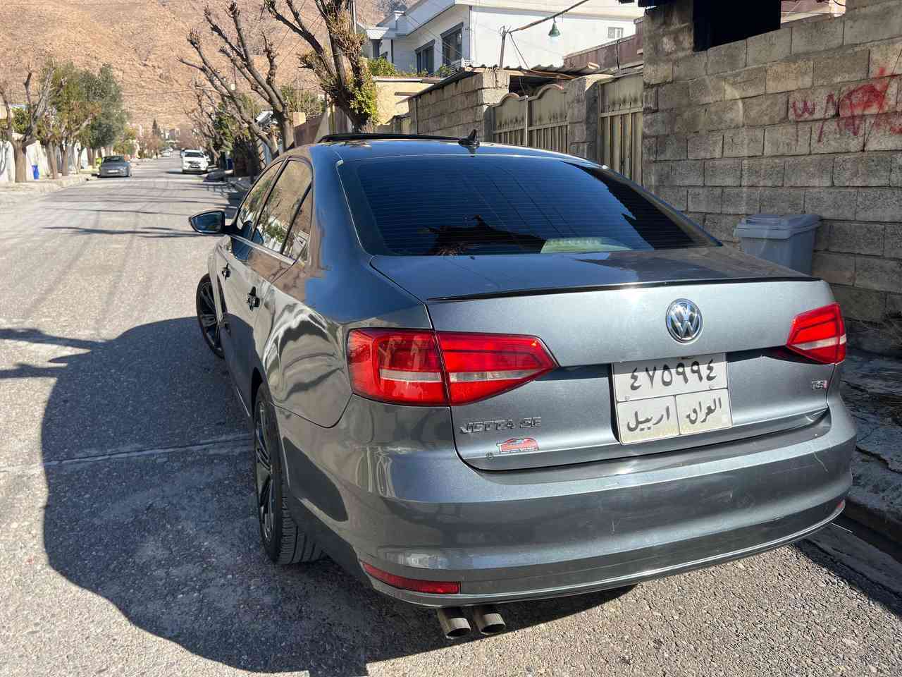 جيتة ١٤و توربو  ٢٠١٦ فول فول قةپات مواسةفات ٣پارجة سبوغ چامرغي. دواوة لاي سايةق لةگةل دوو دةركةي لاي سايةق بةس پةمپ بي مةعجون ٩١٠هةزار غرامةي لةسةرة ١١٥ و معاملة رةقةم تةلةفون 0750 7674044 أربيل, العراق
