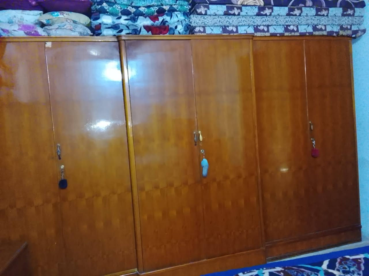 السلام عليكم غرفه نضيفه ✅للبيع مكاني حله محاويل السعر 650رقم الهاتف بي واتساب ***********
