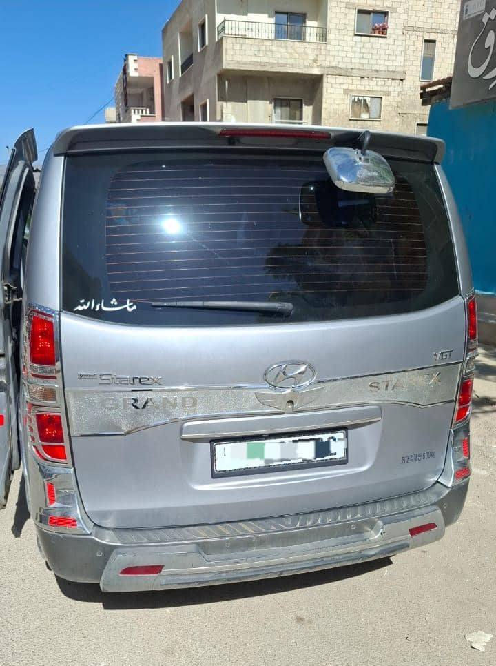 🚐 للبيع فان H1 موديل 2018 🔥
✨ لون فضي أنيق
🇰🇷 وارد كوري
✅ ديزل / مازوت
✅ محرك 36
✅ كامل مُسكر – سياحي
✅ جير أوتوماتيك ⚙️
✅ تحكم على المقود 🎛️
✅ توفير ممتاز بالوقود ⛽
✅ مانع انزلاق 🛡️
✅ مانع انحدار ⛰️
✅ أضواء زينون 💡
✅ تدفئة كراسي 🔥
✅ طقم نكل ✨
✅ دواليب جديدة 🛞
🎨 بخ أقل من زنار
📄 مفروغ ومدفوع الرفاهية
💰 السعر:  .......
📌 رقم العرض: 1389 n⁴
للتواصل 0993448825
لمعرفة السعر تابع قناة Femora Cars _ فيمورا كارز في واتساب: https://whatsapp.com/channel/0029VbBQXxdEgGfVZC7FKp3a
#فيمورا_كارز_femora_cars
#معرض_سوق_السيارات_سوريا_دمشق_صحنايا_درعا_حمص_حلب_حماه_الاذقية_طرطوس_بيع_شراء_تأجير_سيارات


**إذا كنت صاحب هذا الإعلان وتريد حذفه لأي سبب، رجاءا أرسل رسالة إلى الدعم الفني**