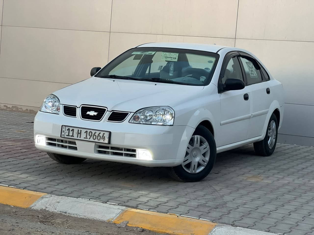 السلام عليكم للبيع بسعر مناسب جدآ 
أوبترا موديل 2004 مؤسسه كير محرك 
شرط صدر امامي خلفي شرط تدفئه تبريد 
ثلج ❄️ رقم بغداد دولي شرط التحويل والغرامات بيه الهلات صبغ سعر 63 وبيه مجال للشراي اعتذر عن الاقصاط والوعده 
مكاني تكريت القادسيه للاستفسار ***********
***********
