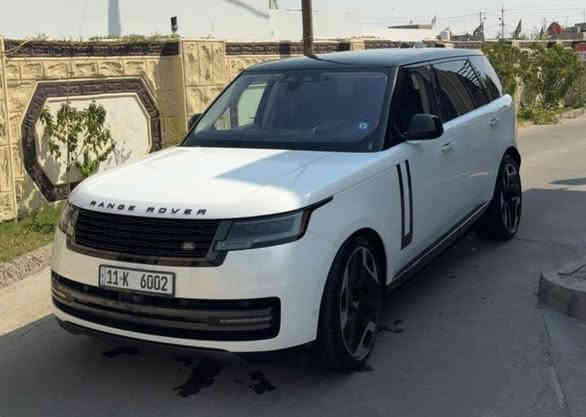 رانج روفر أوتوبيوغرافي لارج
موديل 2023 
8 سلندر 
رقم بغداد مميز
وارد امريكي كلين تايتل 
مسجله بوكالة سردار 
صيانتها داخل الشركة 
داخل ابيض واسود
مغلفة نانو بالكامل
ماشية 48 الف كيلو 
للاستفسار :***********
