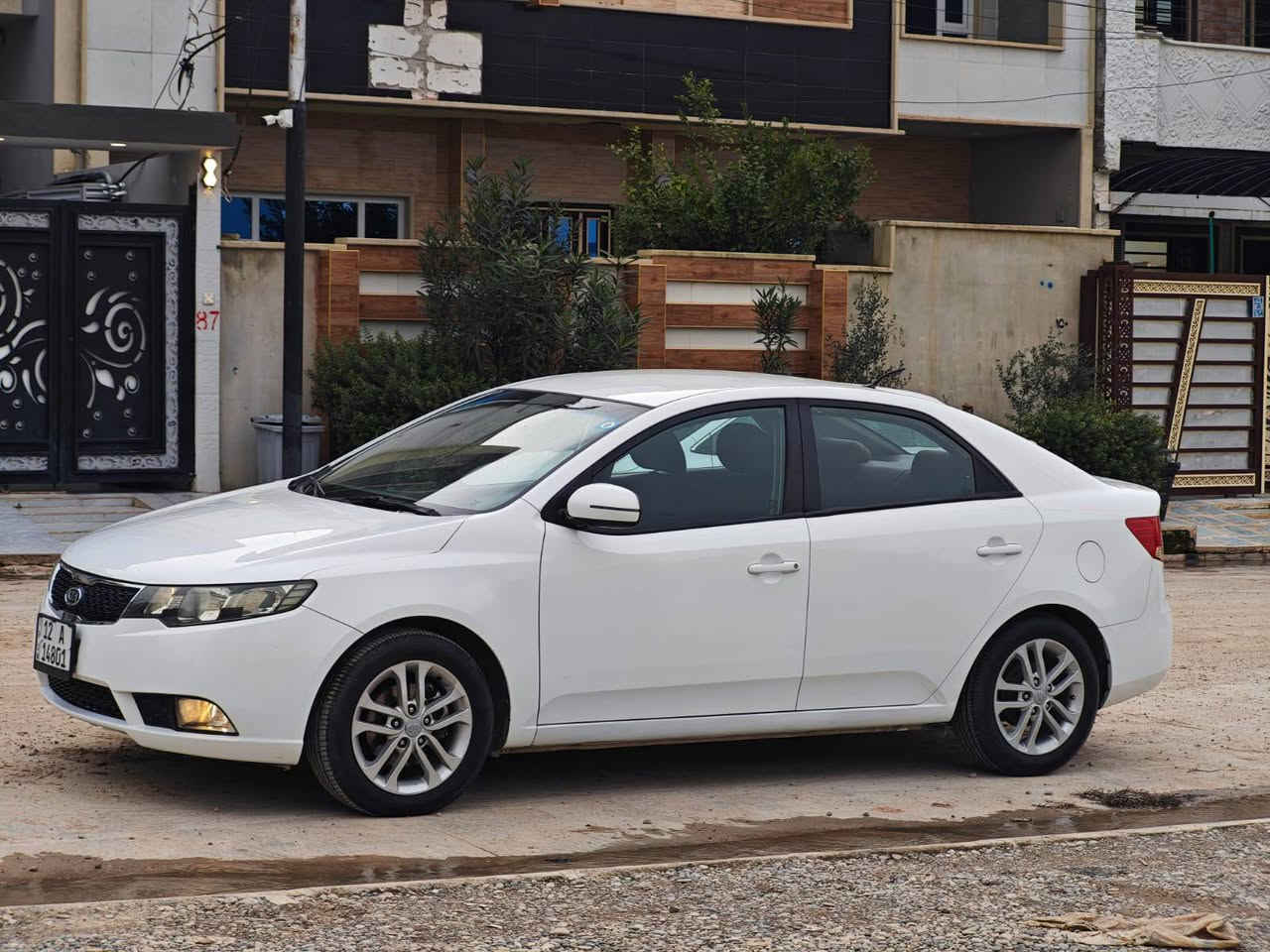 السلام عليكم
كيا سيراتو 2011

رقم نينوى 

كوبون بانزين 

ماشيه 100 الف 

الضرر جاملغ خلفي وباب خلف السائق

السعر 93 وبيها مجال 

للاستفسار *********** وتساب 

‏‪***********‬‏
