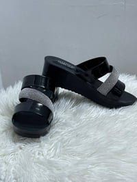 بنات • نسائي • سعر مناسب