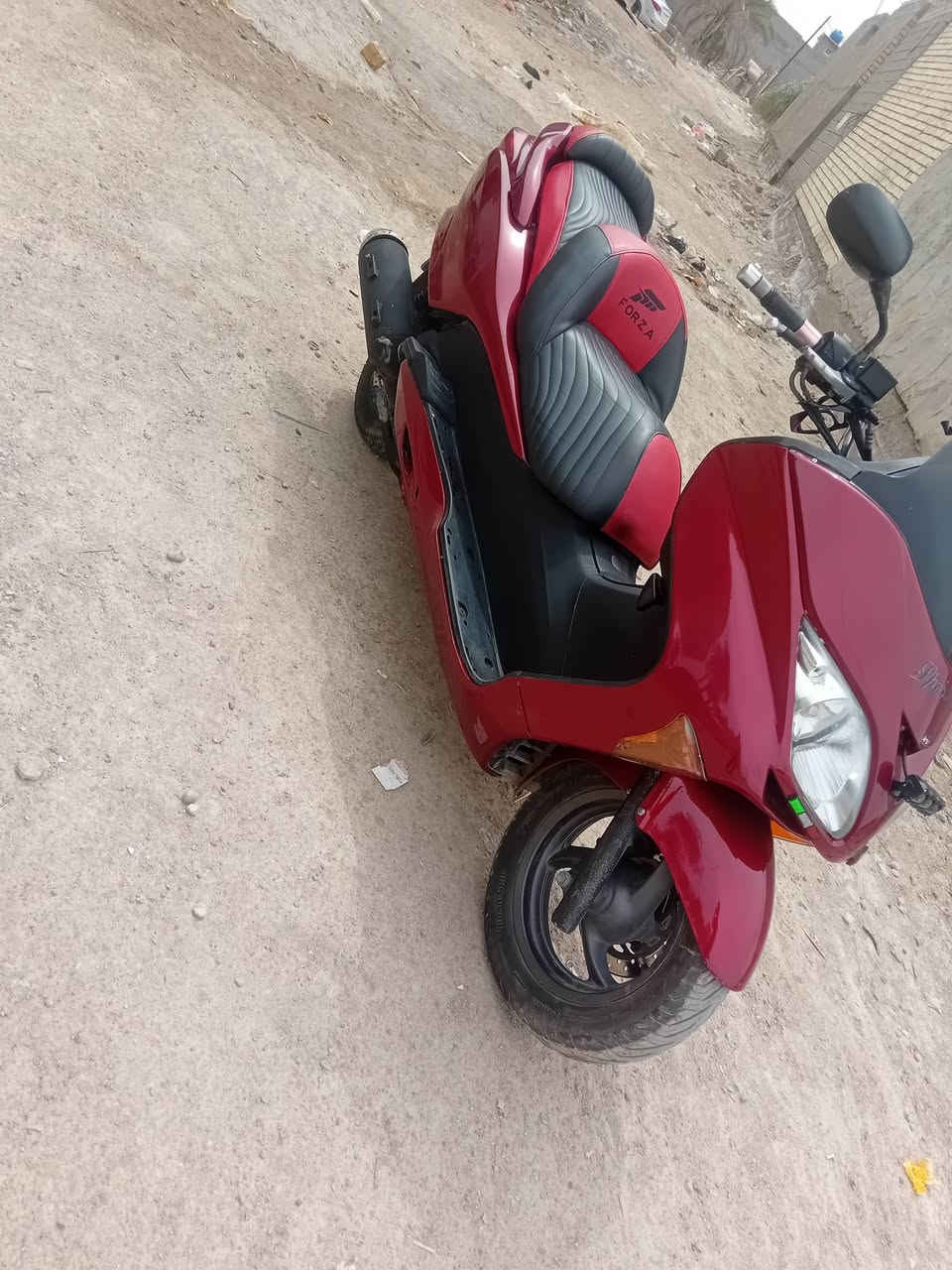 السلام عليكم  فورزه 08  رقم وسنويه بغداد  السعر <1800>/***********
