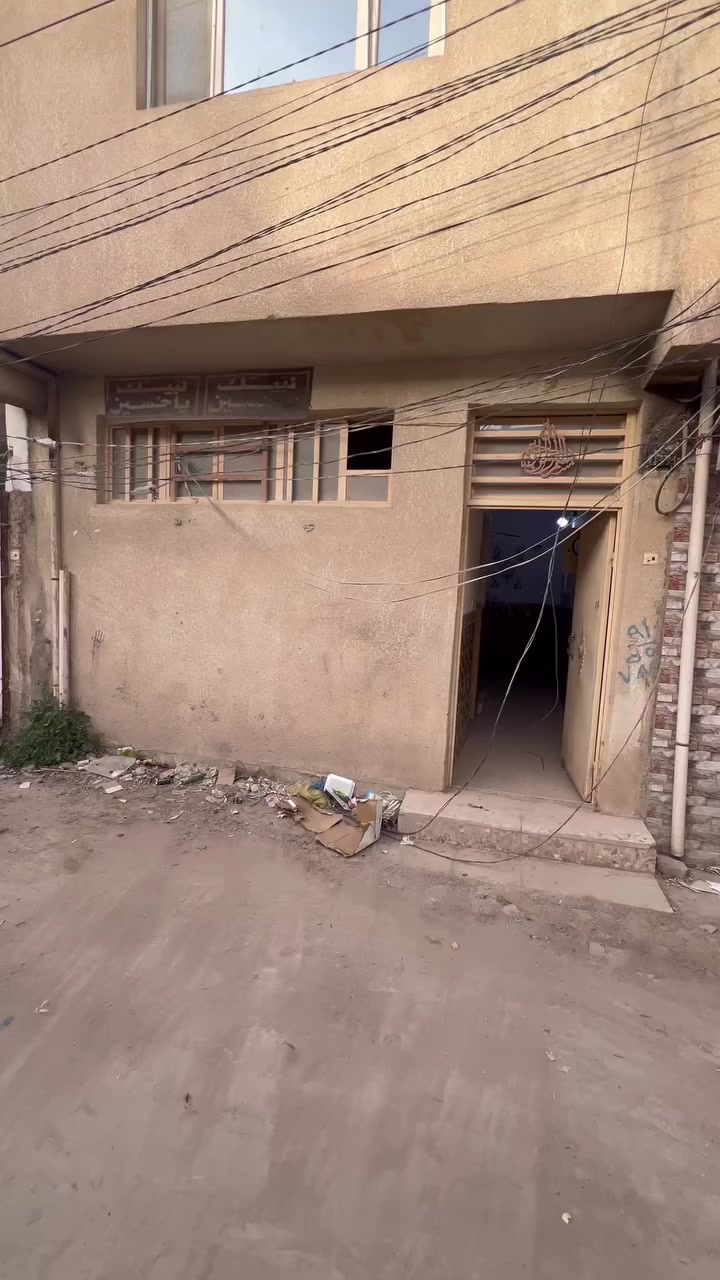 دار للايجار المساحة 50 م طابقين المعملجي خلف مستشفى الوارث رابع دار عن التبليط مثل ما موضح بالفديو
***********

