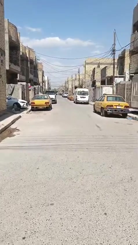 السلام عليكم رفت للبيع المساحه ١٠٠م ////// كامل من ماء وربط مجاري والمنطقه مبلطه العنوان الامين منطقة القلعه الزراعي للأتصال ***********
