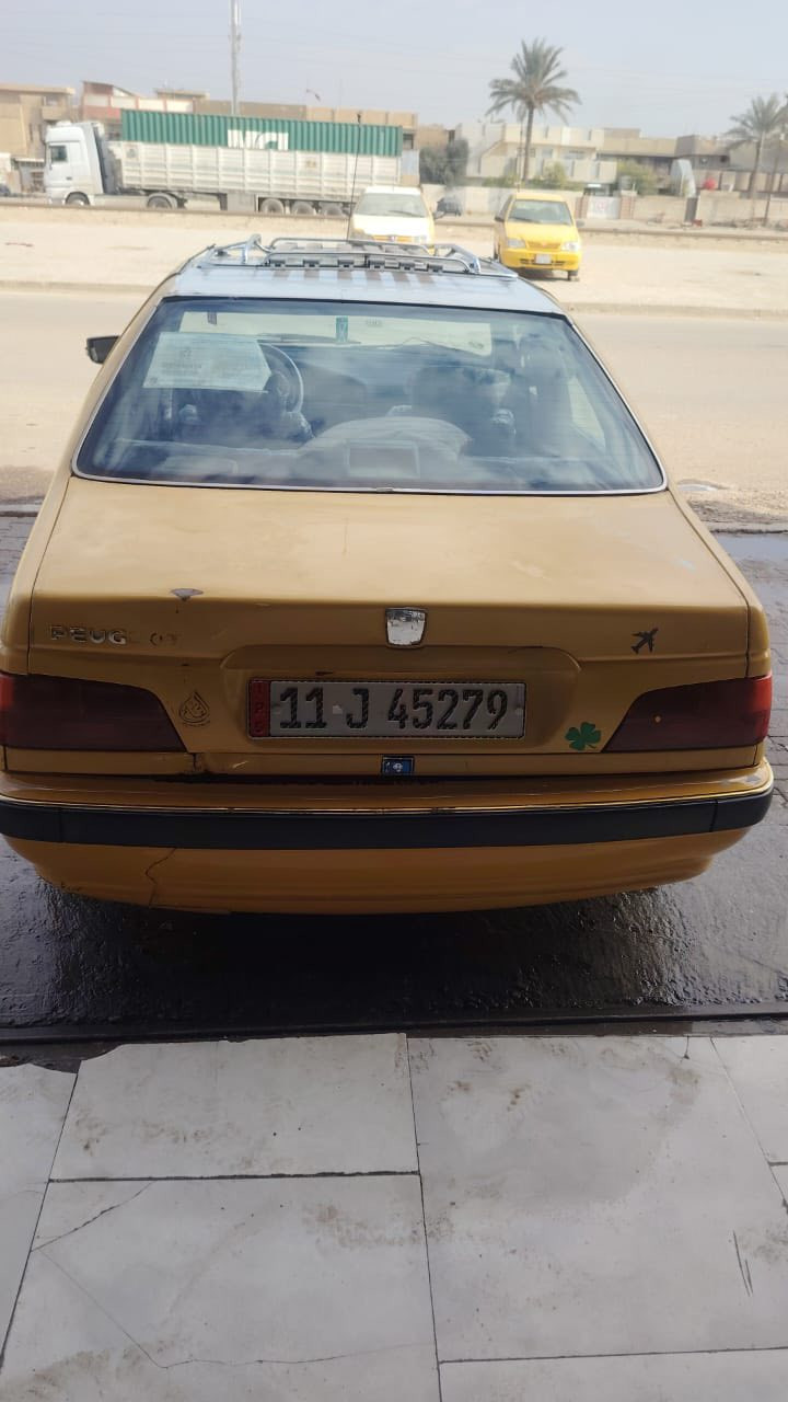 ‏سلام عليكم بيجي باص 2015 سيارة حلوة جاهزة هيئة غرامات مسافرة كفالة للبيع السعر 45 بيها￼ ***********
