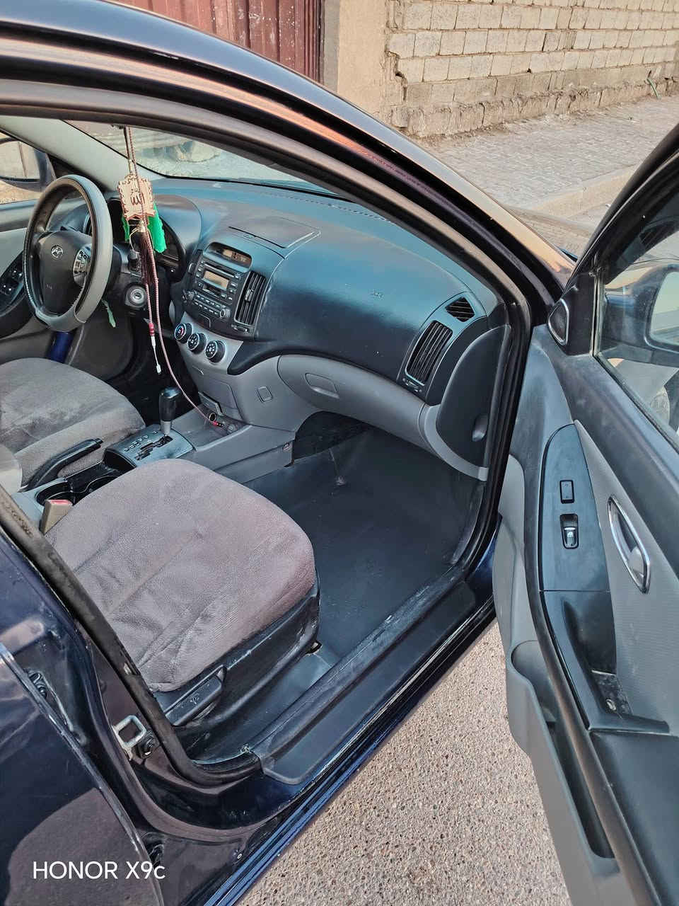 سلام عليكم الانترا للبيع ٢٠٠٨ وارد امريكي سياره بيه حادث أمريكي جاملغ وبنيد مصبوغه عام الجماليه فقط سعر سياره ٩٠ وبيه مجال لشراي اتصال ع رقم وتدلل ***********
