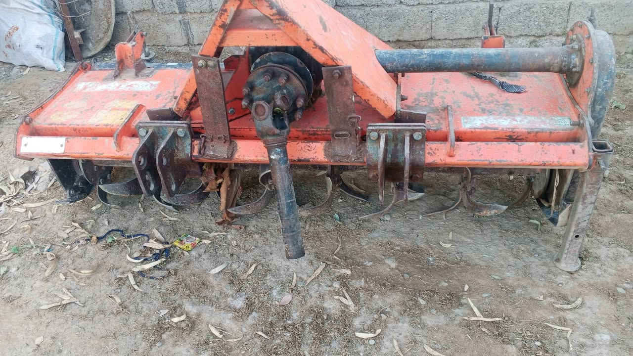 رافوسه البيع نضيفه جازه العمل ديالئ خانقين سعر مليون 800 وبيه مجال 
رقم تصال ***********
