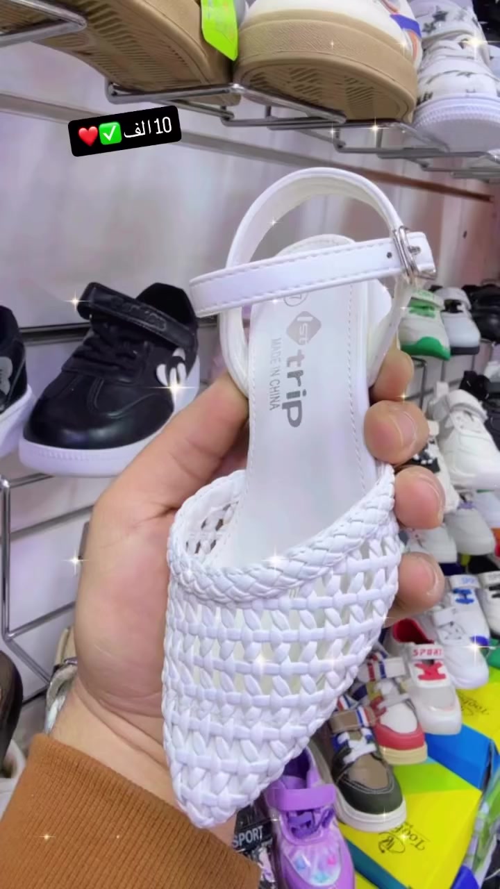 بيبي مصطفى👋❤️ حذاء بناتي ماستر شكل وشي فخم ومرتب القياسات 25 /30😁 السعر 10 الف✅❤️ الحجز وتساب *********** #بغداد #الشعب_الصيني_ماله_حل😂😂 #اكسبلور #اكسبلور_فولو #العراق
