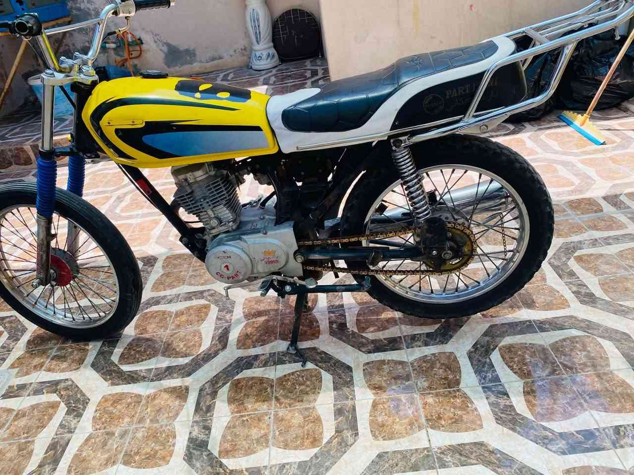 ماطور للبيع مكينه بارت 5تسعات سعر 225وبي مجال مكان الحدباء ***********
