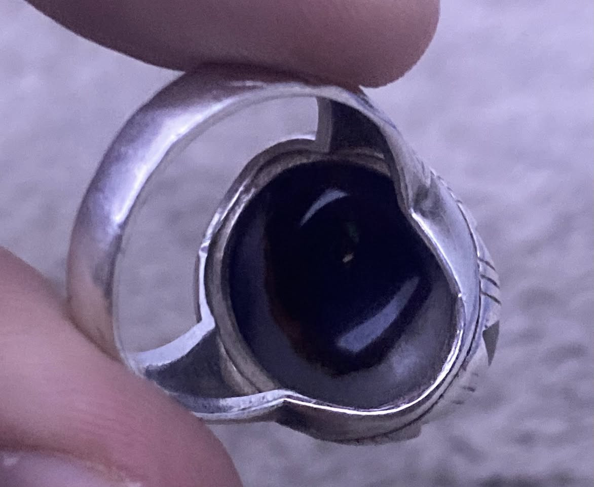 سلام عليكم لبيع محبس نوع الحجر داودي قديم ضياغة فضة عيار 925 شغل ايد سعرة ٥٥ الف مكاني كركوك


**إذا كنت صاحب هذا الإعلان وتريد حذفه لأي سبب، رجاءا أرسل رسالة إلى الدعم الفني**