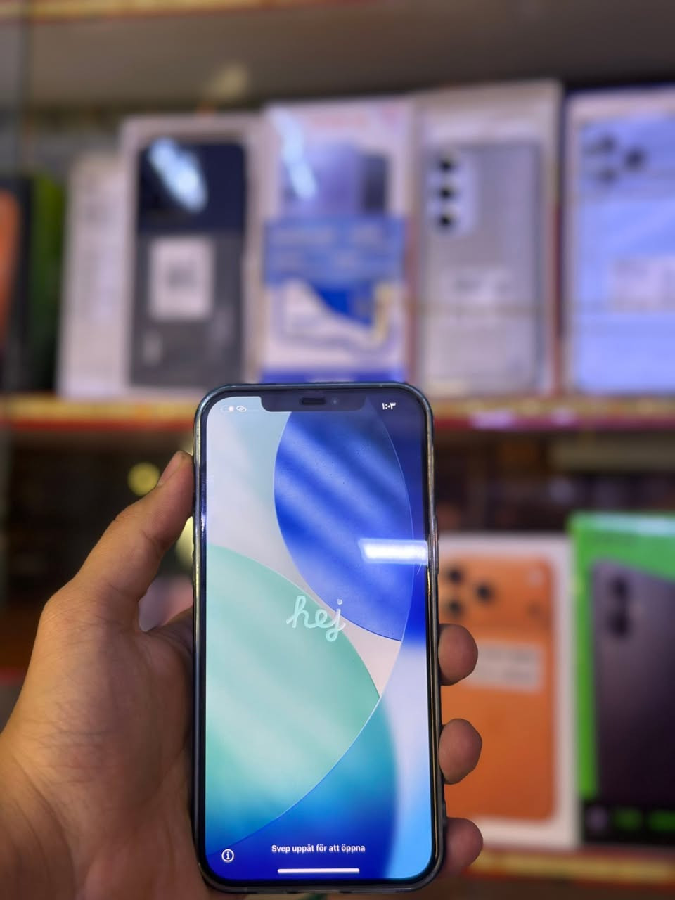 للبيع_فقط (آيفون 12 برو ماكس - كفالة عامة)

السلام عليكم لجماعة النظيف والشراي  (iPhone 12 Pro Max) للبيع مكفول من كلشي كفاله عامه 

‏.الذاكرة (٢٥٦)
‏.النسخه نموذج M (شرق اوسط رسمي)
.البطارية 81 (بلادي اصلية وممتازه)

‏. الحالة: الجهاز كفالة، ما مفتوح نهائياً وممبدل بيه اي شي

. الملحقات والهدايا ويا الجهاز:

شاحنة ابل الاصلية

السعر 450
للتواصل خاص او واتساب ***********
