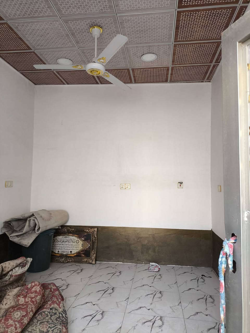 السلام عليكم يتوفر بيت للرهان غرفه وصاله و استقبال بناء حديث ، خلف مكتب علي الدهيماوي ، مدت الرهان سنتين و قابل للتمديد سعر الرهان 15 مليون ، متواجد واتساب ، او الإتصال على الرقم 
+964 781 134 1442
