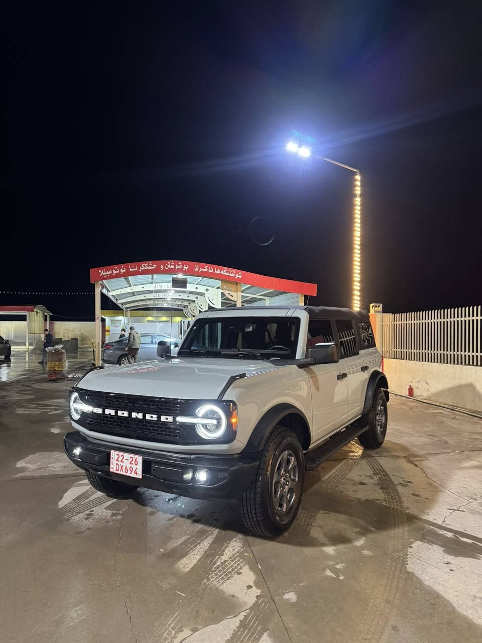 FORD BRONCO
موديل 2024 
ماشي 9000mi
محرك v4 turbo
سيارة مابي حادث
بدون دواخل بدون ارباگ 
دعامي لل دعامي شرط
رقم كاتي تترقم شمالي 
شاشة كبير 
كوشن جلد
كوشن هيتر
سعر 278ورقة
مكان سيارة عقرة (ئاكرئ)
***********
