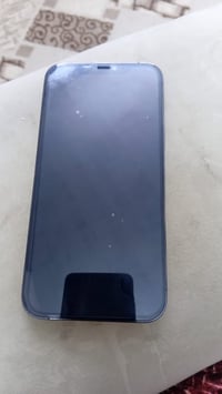 آيفون ١٢ برو ماكس • بطارية ٨٧٪ • شاشة محروكة