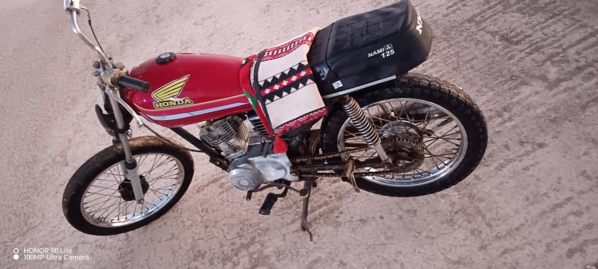 كلك
دراجه فول نضافه مكينه تخبل
مكان كوت دجيلي
سعرها مناسب
شراي خاص


**إذا كنت صاحب هذا الإعلان وتريد حذفه لأي سبب، رجاءا أرسل رسالة إلى الدعم الفني**