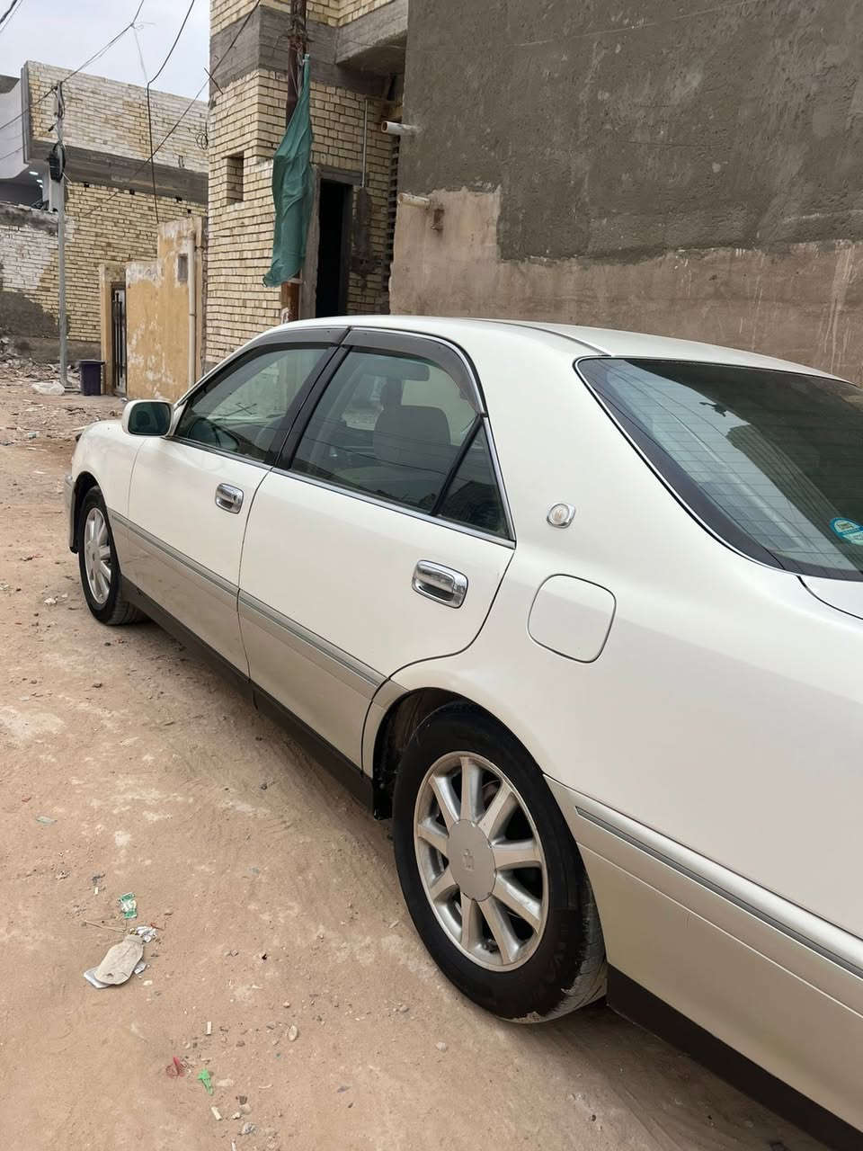 ﷽
السلام عليكم ..  كراون  ((   ملكه.  ))

للبيع ملكه. رقم كركوك نكليزي مداور ثان يوم وين ماتريد 

واصل بكل المحافظات  

موديل 2001 _اصل 

تحوير جوه نجف  وفوك نجف دشبول

مكينه. vvt3000جديده بل كارتون ستوني شاده

كير مكينه حداديه تخم تايركله جديد 

 

كفاله كص وضربه ونقل جثه لون ابيض لؤلؤي 

سياره جديده كلش وجاهزه  وما عايزه برغي 

✅  ♕  المواصفات ♕✅          :

✅2دكم 

✅  كشنات كهربائي

✅  مري شفط بلاد  

✅  كامرة خلفية 

✅  نفكيشن خرائط 

✅مثبت سرعه

✅ غرفة بيجي

✅ سييدي 6. اقراص

✅ ويل كب نجمه ابيض اصلي

✅تحكم استيرن 

✅ برده خلفيه 

✅

✅ 

✅منضومه زنون 

السعر 150 وبيه مجال 

واذ ما عجبك السعر كلشي اكو بل سوك 

وحسب النظافه 

العنوان : نجف الأشرف 

ل اتصال 📞 ‬‏ ‭ ‭0780 818 7551‬
