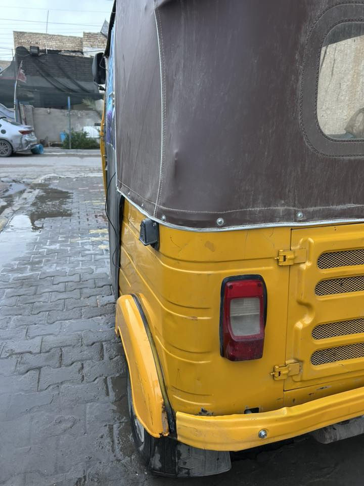 تكتك للبيع 19 شهر 9 رقم وسنويه نكليزي تكتك حلوه 
خير من الله بيها لغد واحد ولباقي مابي قطره معجون
كامله كبل للشارع ربع متصرف عليها السعر 5500 وبيها مجال المكان بغداد جسر ديالى القديم شارع ٧٠
***********
