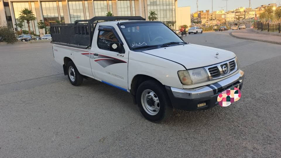 بەناوی خوای گەورە نیسان بۆفرۆشتن مۆدێل 2001تەبریدوپاوەر بەشەرتی گێڕومەکینەو ئەکسل بەشەرتی تەحویلوخرامەوبەناوکردن  سەیارەکە بێبۆیاخە بێلێدرانە بێکرانەوە لەسەر هەڵدان پەڵەپەڵە پەمپی هەیە بێلێدران سەیارەکە سەنەوی تازە بەسەرچوە ژینگەی پێشوی دراوە ***********لەسلێیمانیم السليمانية, العراق
