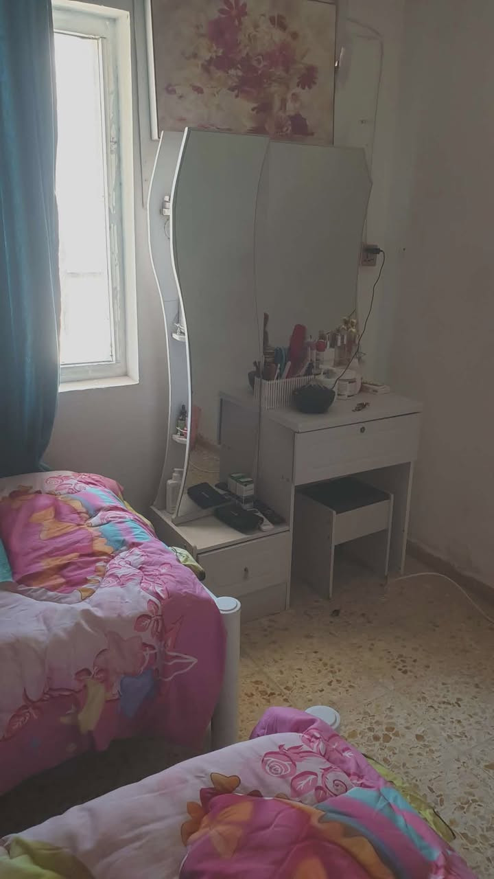 جرابي حديد عدد 2 الوحده 30 مابيها اي ضرر جدد
ميز مرايه 30 كنتور 150 ابعنوان شقق المعهد الشراي يراسلني خاص


**إذا كنت صاحب هذا الإعلان وتريد حذفه لأي سبب، رجاءا أرسل رسالة إلى الدعم الفني**