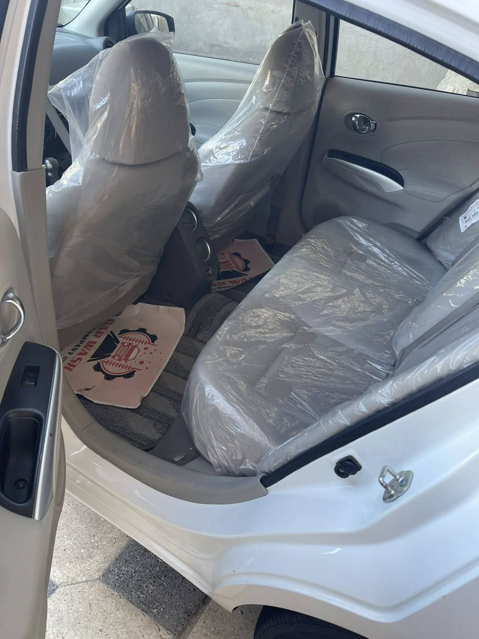 سلام عليكم نيسان سني مصري فول موصفات ماشيه 16مكفوله من صبغ وتبديل 
كير محرك مكفول 
مكاني بغداد المحموديه 
السعر 126وبيه مجال 
***********
سياره جديده معنى الكلمه
