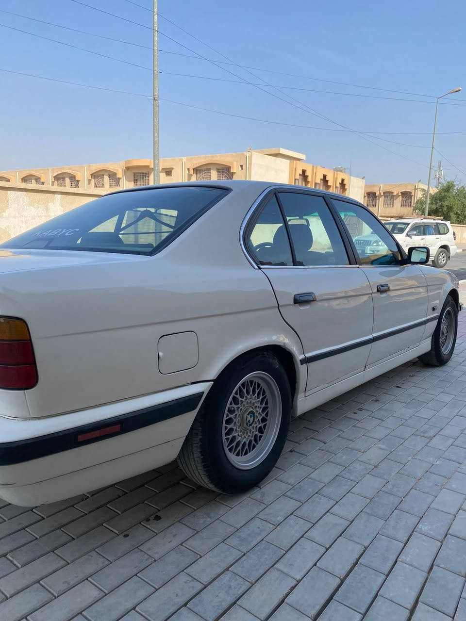 سلام عليكم سياره بي ام 525البيع فقط مكفوله من الضربه فقط مصبوغه عام الجماليه. صبغ الشمال مكينه بلاديهً مسكر عدل كير محرك خير من الله صدر خلفي امامي جديدتبريد ثلج قطعتين  سنتر لك شغال سلايت طكتين بجم عريض سياره كهربائيات كله شغاله منضومه زنون عالي سياره جاهزه من كلشي رقم سليمانيه إنكليزي بسمي سنويه 2030 سعر64وبيها مجال مكان كربلاء  رقم الهاتف ***********
