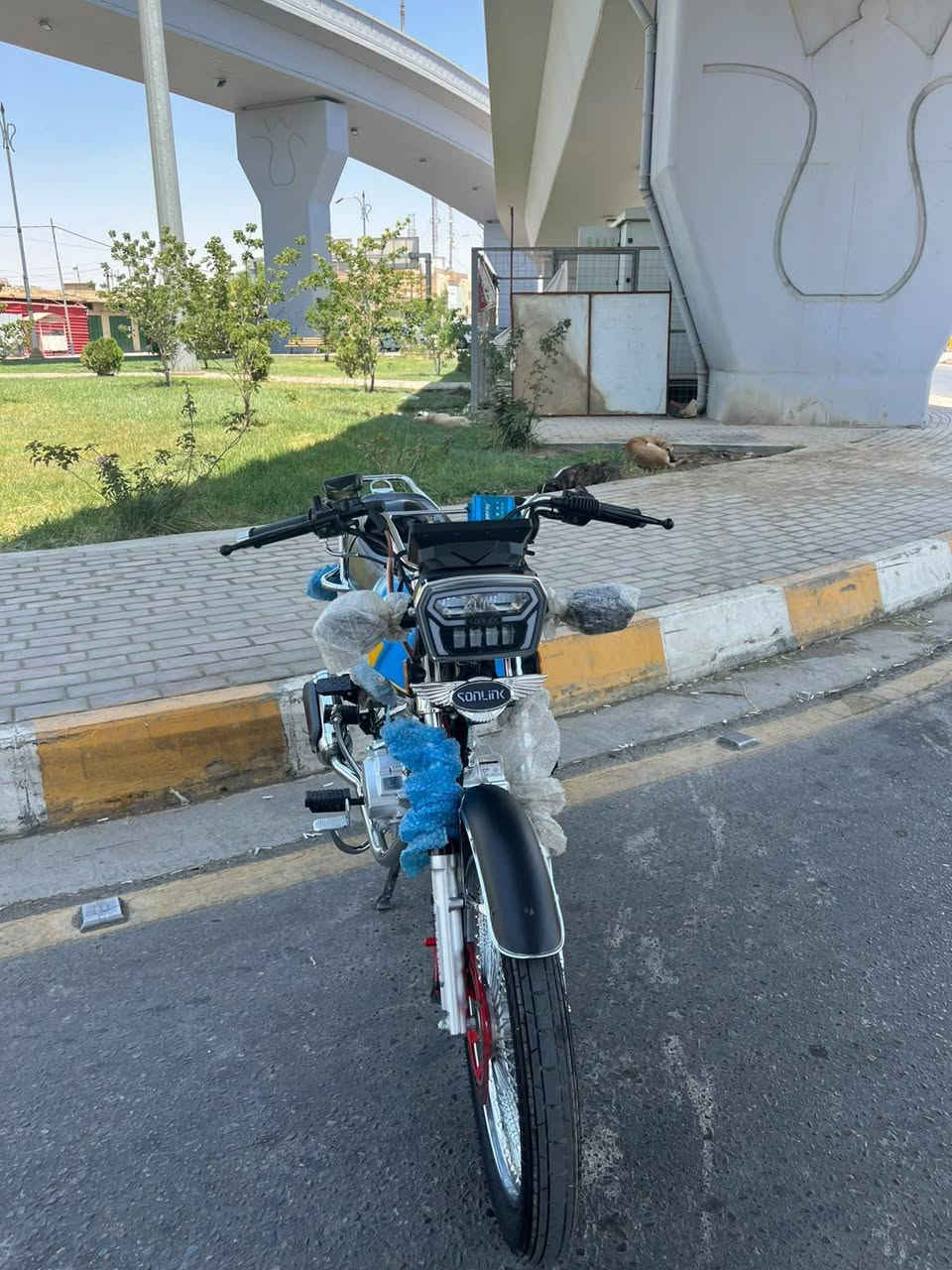 السلام عليكم دراجه٢٥ اربع نمر الدراجه زيرو بعده شديته صار شهر أقل من الشهر  القلاف اني شلته منه الدراجه مناقصه شي صالنصه رياضيه مابيه نقص كله شغاله السعر خاص وعل رقم متواجد***********
