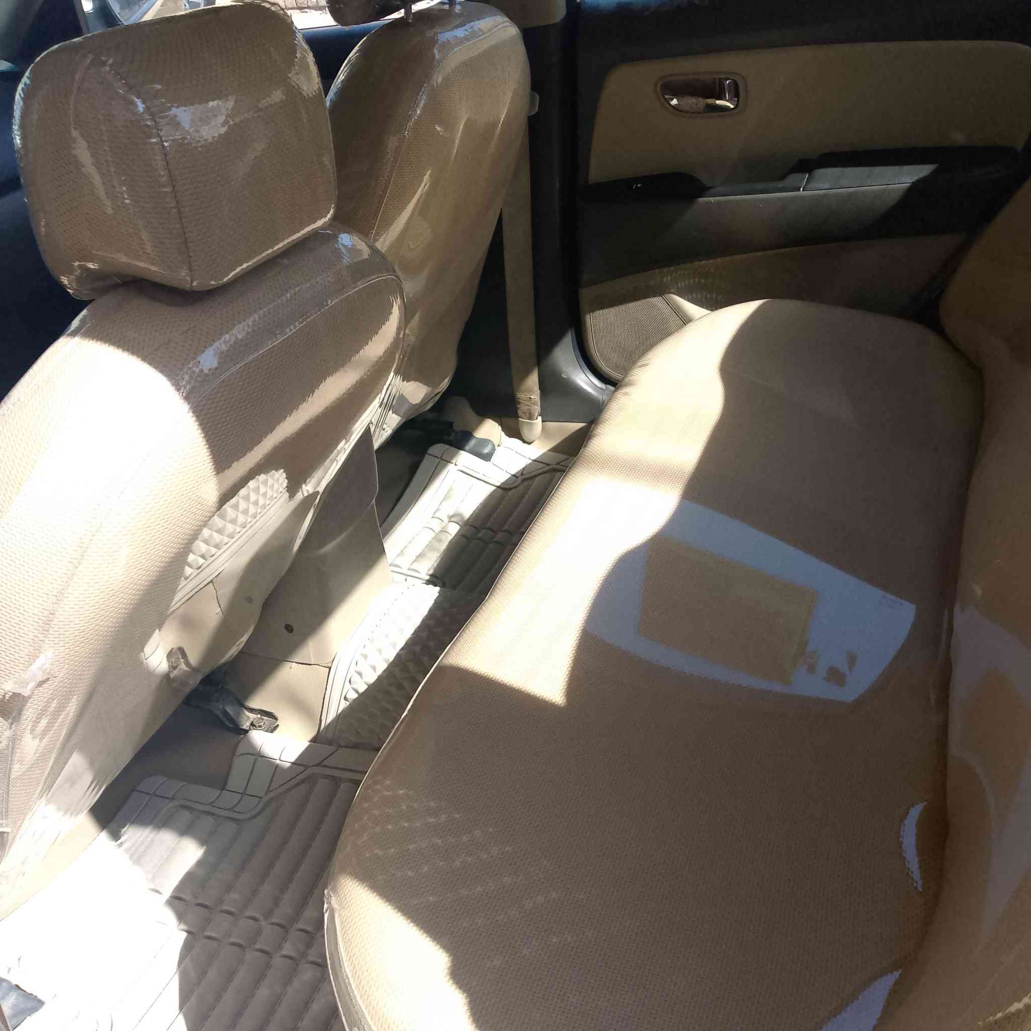 سلام عليكم سيارة الانترا 2011 للبيع سيارة حلوة ونظيفة ما شاء الله لللاستفسار اتصل على رقم صاحب السيارة *********** 

( اني مجرد وسيط )
