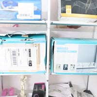 مكنسه كهربائيه هاذ الشكل عندي قطعتين نفس الحجم والشركه سعره الوحده 45 ...