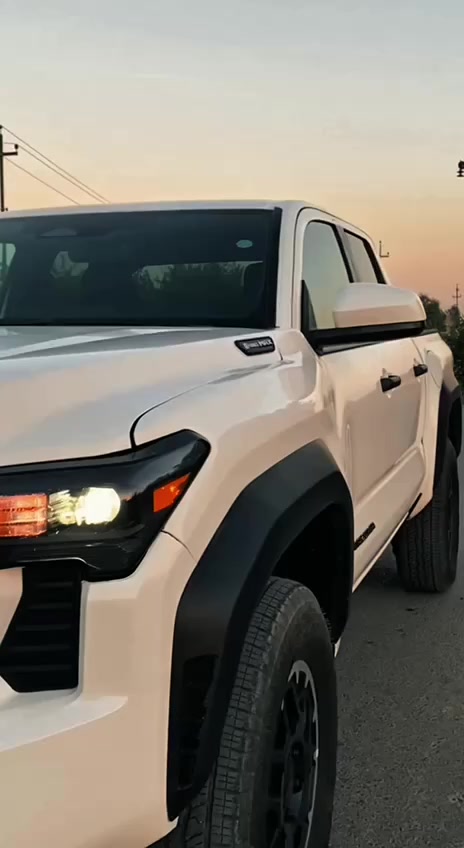 تويوتا تاكوما 2024 TRD
4 سلندر توربو هايبرد

السياره نشطه كلش واقتصادي بنفس الوقت 

ماشيه 8.000

بصمة تشغيل عن بعد 

لايت لد 

هاند بريك بصمة 

اوتو ستار 

اوتو هولد 

شاشه الكيجات دجتل 

شاشه حجم كبير 

تحكم ستيرن 

ابل كار بلي 

كير 8 نمر 

رادار امامي وجانبي مساعدة السائق

تحديد مسار  

￼حادثها السيارة مثل ماموضح بالصور فقط بارد جاملغ يمين  

مكان السياره : كركوك ناحية الزاب 

***********
