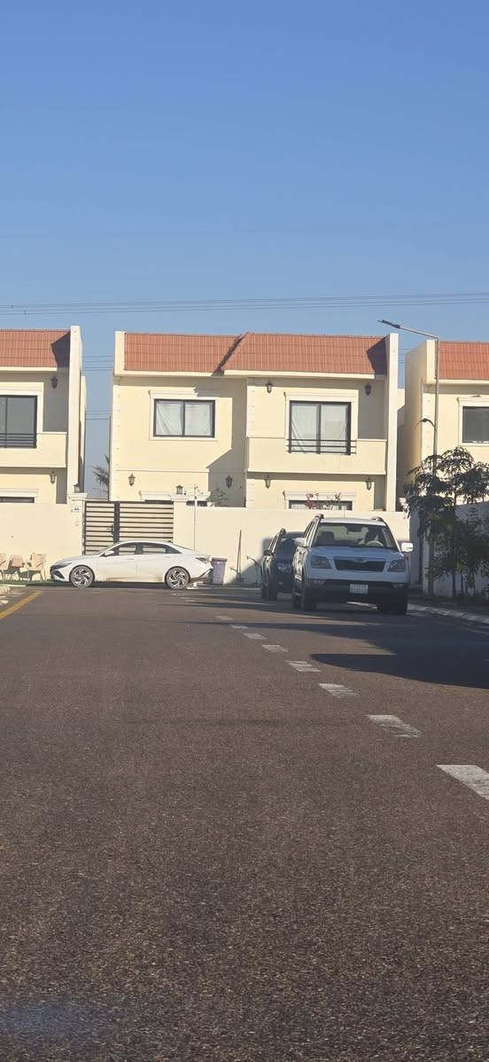 تعلن شركة صروح الجنوب عن توفر دار سكني مميز للبيع
📍 في مدينة السلام السكنية
✅ البيع عن طريق المبادرة
🏡 تفاصيل الدار:
المساحة: 200م ²4 غرف نوم
⚡ مميزات المجمع:
كهرباء 24 ساعة
كامرات مراقبة
أسواق تجارية متكاملة
بيئة آمنة ومخدومة
📞 للاستفسار والاتصال (اتصال & واتساب):
***********
***********
***********
📌 صروح الجنوب… راحتك تبدأ من هنا
