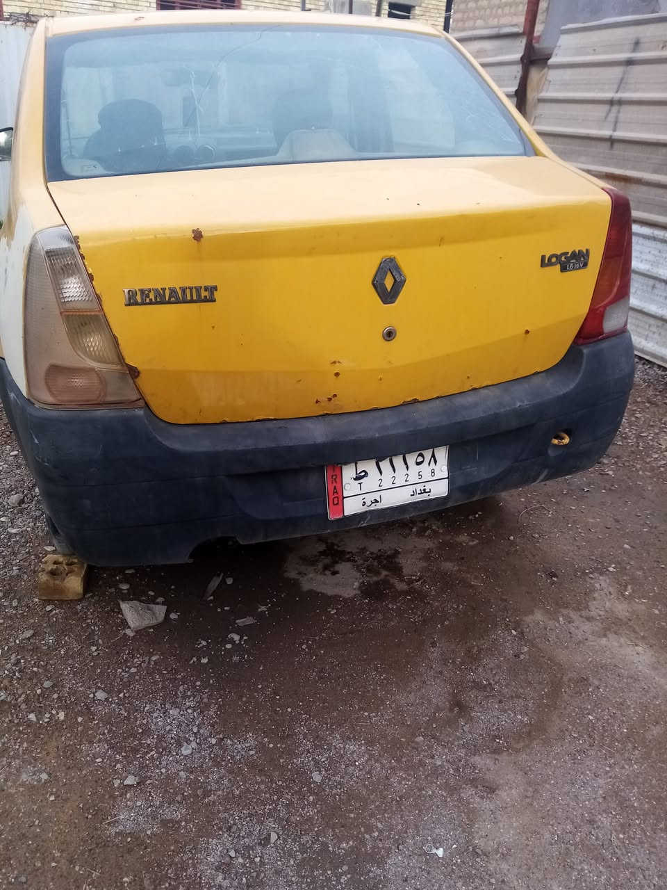 السلام عليكم رينو للبيع سعر 18وبيها مجال للاستفسار الاتصال علئ ***********
