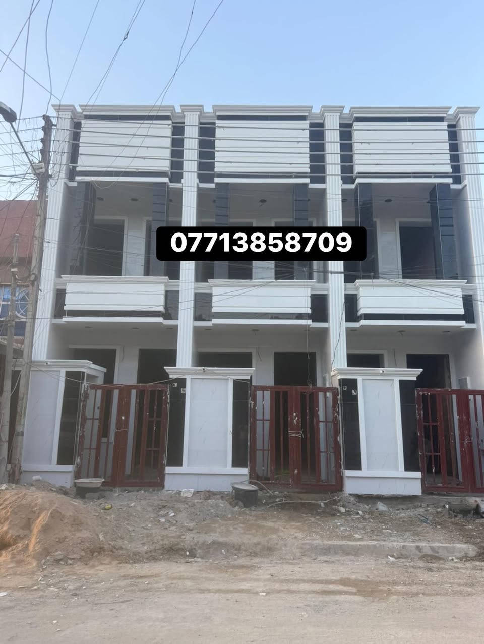 🏠بيت للبيع 🏠السعر/156وبي مجال بسيط❤️💵
📍الموقع/الشعب شارع عدن خلف الدفاع المدني
📌المساحة/ 65 م (موقع جيد قريب ع شارع العام)
محتويات ال🏠بيت/كراج صغير.صحيات خارجيه.استقبال.مطبخ حار بارد.صحيات.غرفة نوم

الطابق الثاني/غرفتين نوم.صحيات.سطحين كبار

📍عنوان المكتب /شارع الأسواق المركزية قرب مطعم ميامي
للاستفسار اكثر يرجى الاتصال على الرقم التالي (متواجد هذا الرقم على الواتس والفايبر والماسنجر ***********)
او الاتصال على الرقم الاخر ***********
