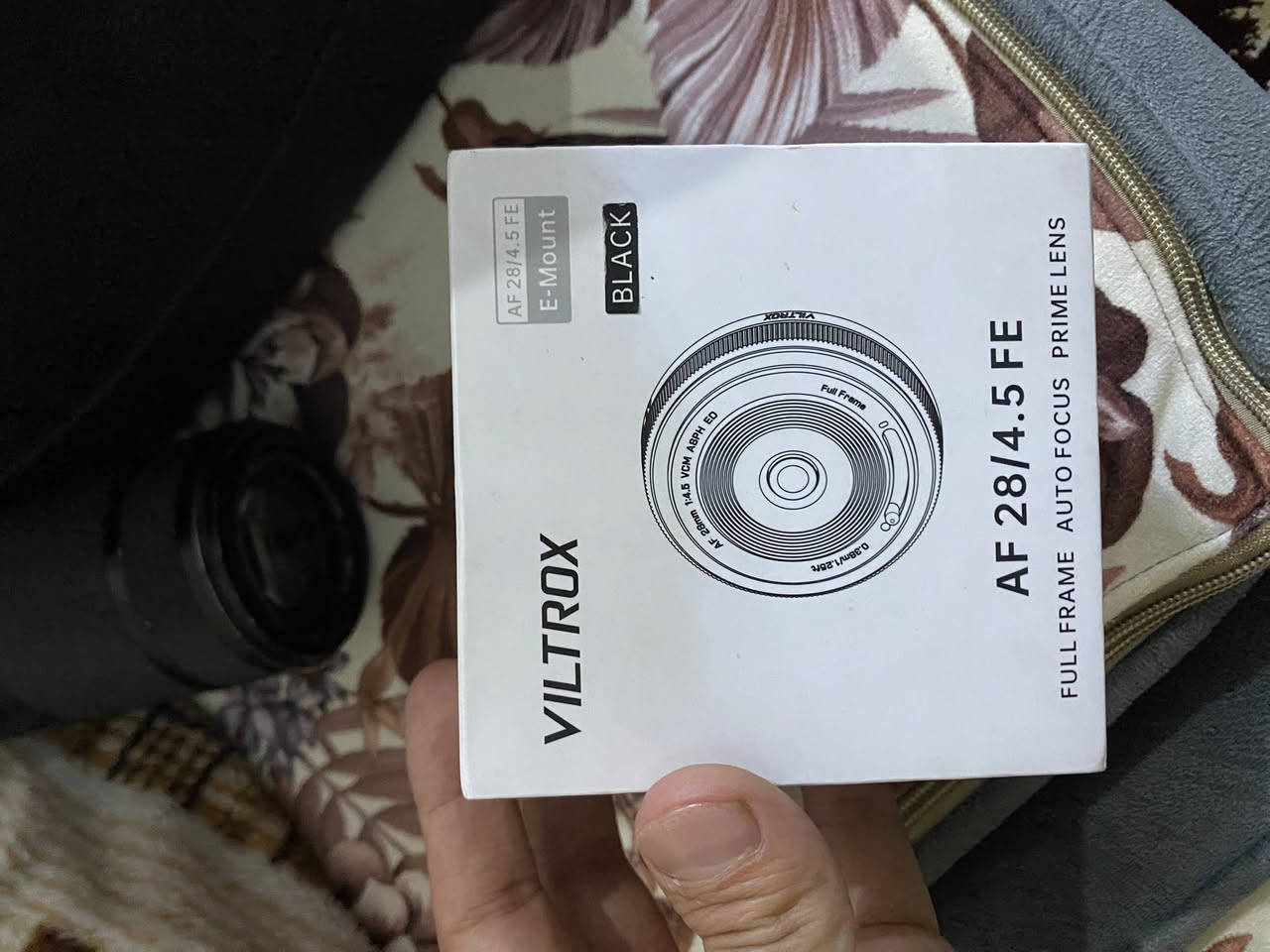 عدسة سوني ٢٨ملم فتحه ٤.٥ اوتوفوكس  للبيع و هذا اخد صورة عدسة  سعر ٨٥ الاف و مجال بسيط


**إذا كنت صاحب هذا الإعلان وتريد حذفه لأي سبب، رجاءا أرسل رسالة إلى الدعم الفني**