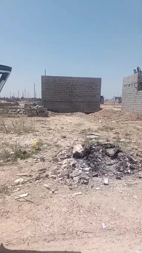 سلام عليكم قطعه ارض البيع مساحه 100
البكان دواسر
شنو موقع العقار بالضبط: المحافظة/القضاء/المنطقة/الزقاق أو أقرب معلم؟: 
بهرز بكان دواسر
شكد مساحة العقار أو القطعة، وشنو رقمها/الفرع/البلوك إذا موجود؟: 
100
