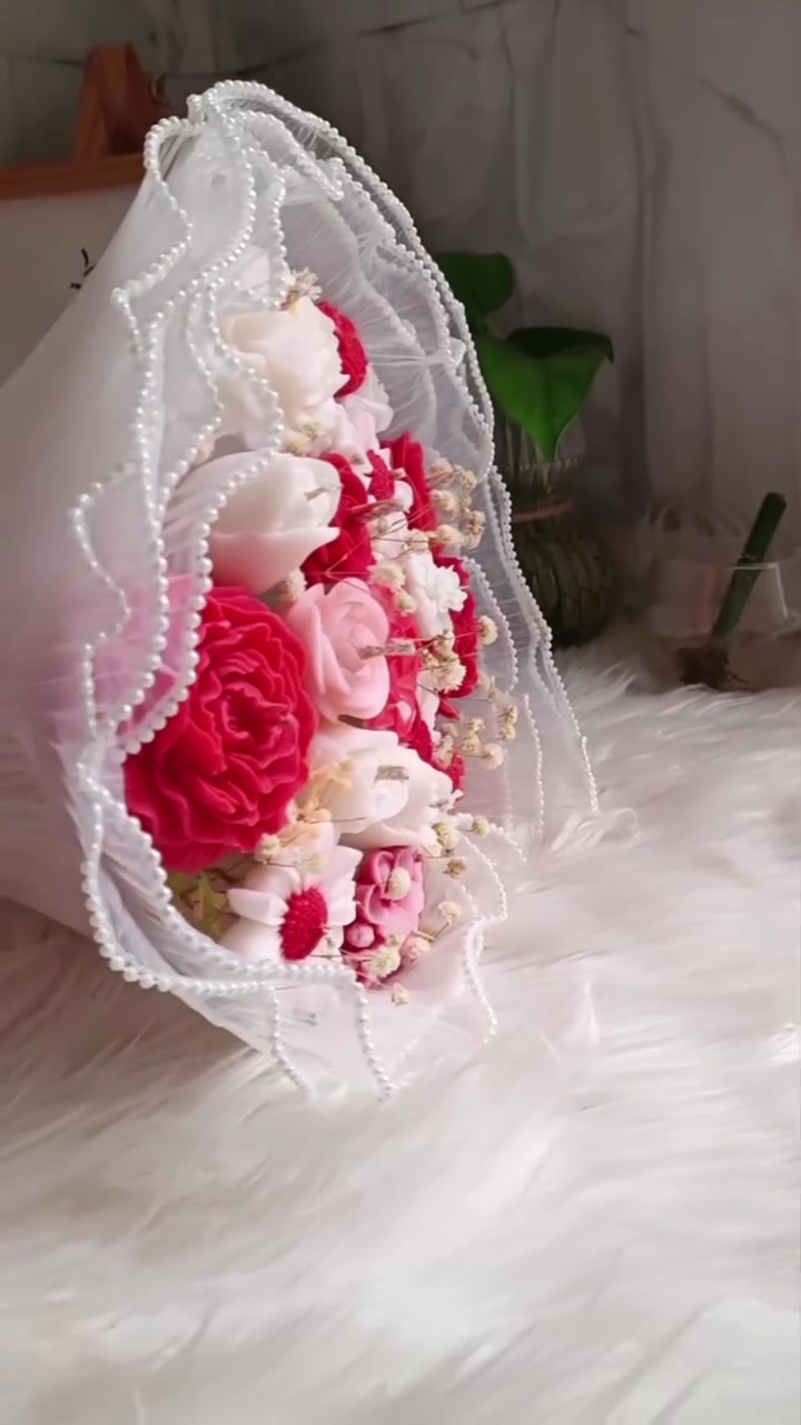 soca_store1 من الطلب الظريفةوالسريعة ❤🥰

#اكسبلور #العراق #شموع #هدايا #تغليف_هدايا


**إذا كنت صاحب هذا الإعلان وتريد حذفه لأي سبب، رجاءا أرسل رسالة إلى الدعم الفني**