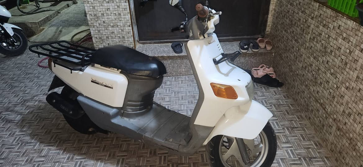 دراجه بيك اب ياباني ياماها  نظيفه جدا سرعتها 60 بدون اي عطل دراجه قويه ما بيها اي نقص نگره سلف هندر كلها شغاله  نشطه وتتحمل اوزان سعرها 350 الف مكاني الرمادي الخمسه كيلو


**إذا كنت صاحب هذا الإعلان وتريد حذفه لأي سبب، رجاءا أرسل رسالة إلى الدعم الفني**
